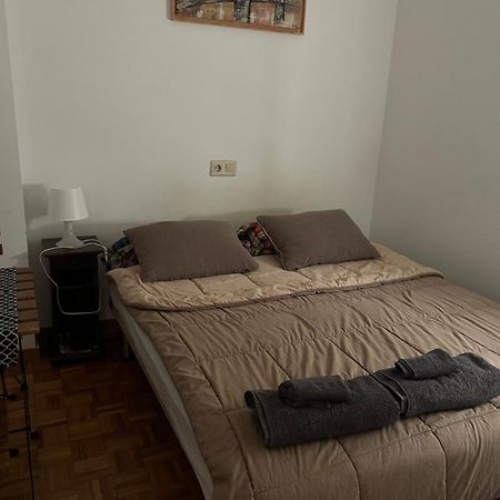 Apartamento Habitacion Doble En Figueres Figueras Exterior foto